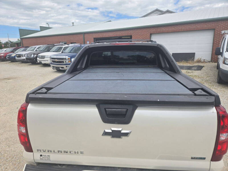 2011 Chevrolet Avalanche LTZ