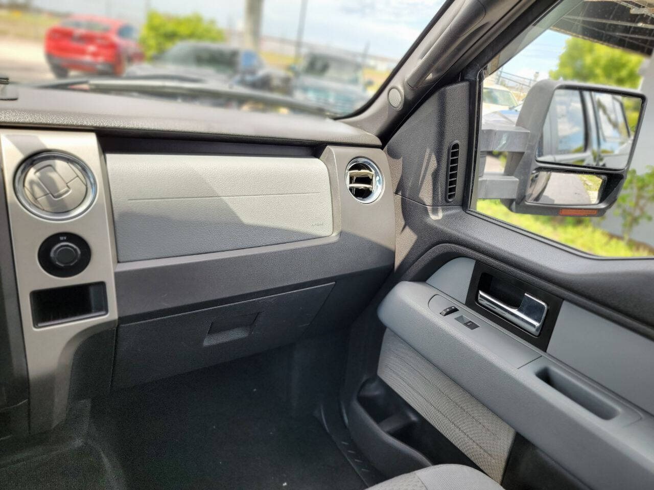 2014 FORD F-150 Pickup - $14,900