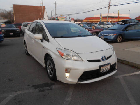 2013 Toyota Prius Three