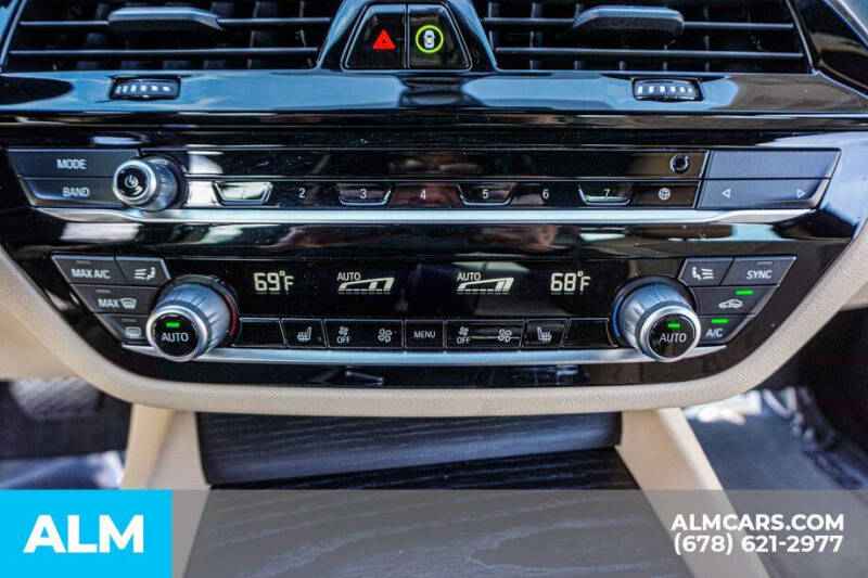 2022 BMW 5 Series 530i