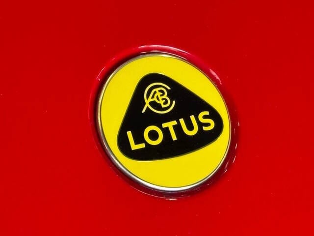 2025 Lotus Emira 28