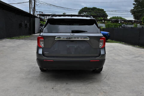 2024 Ford Explorer XLT