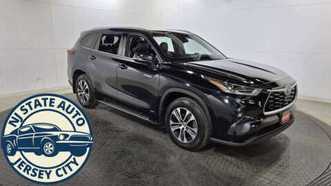 2021 Toyota Highlander Hybrid XLE