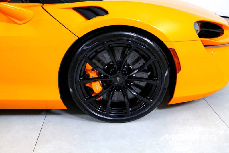 2025 McLaren Artura Spider