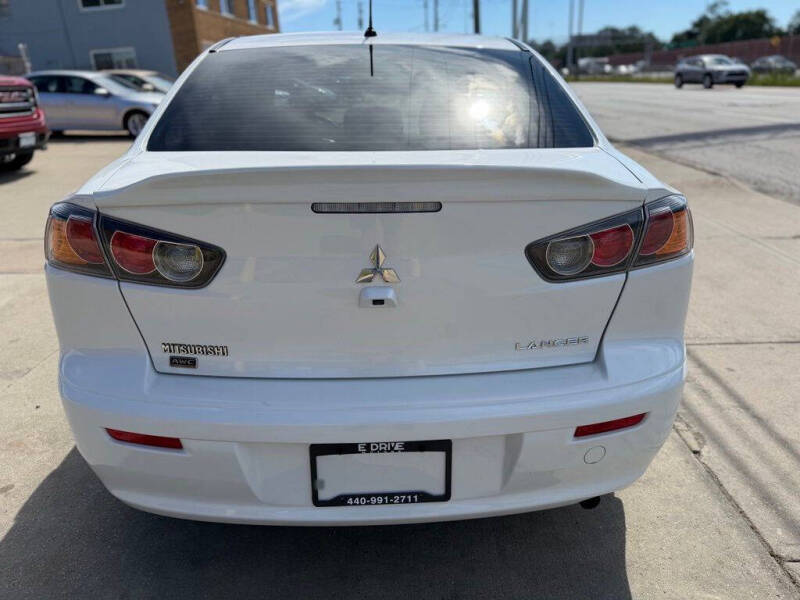 2017 Mitsubishi Lancer ES