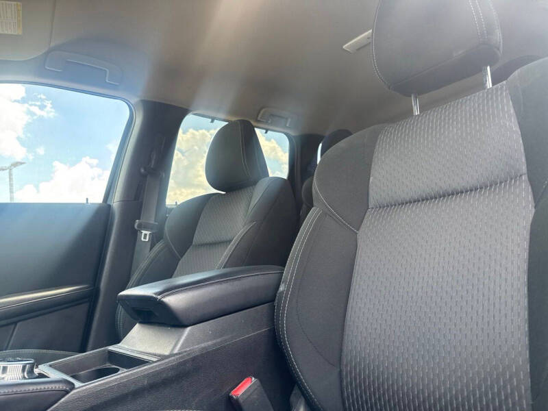 2023 Mitsubishi Outlander ES