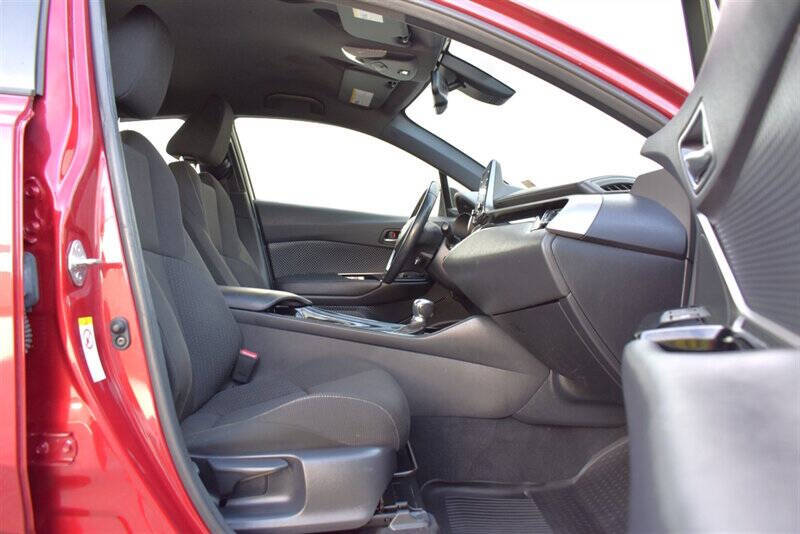 2019 Toyota C-HR XLE
