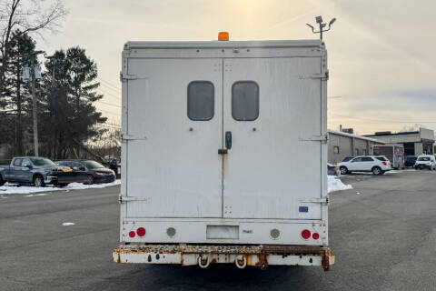 2017 Ford Stripped Chassis