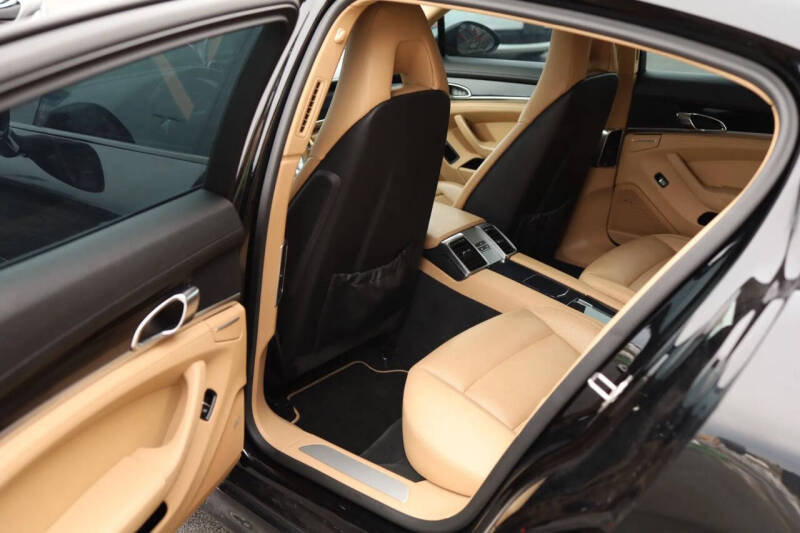 2013 Porsche Panamera