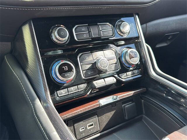 2023 GMC Yukon XL Denali Ultimate