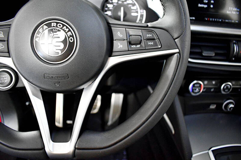 2019 Alfa Romeo Stelvio Ti Sport