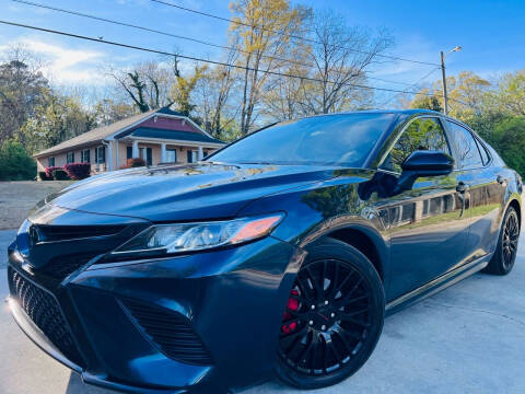 2020 Toyota Camry for sale at Cobb Luxury Cars in Marietta GA