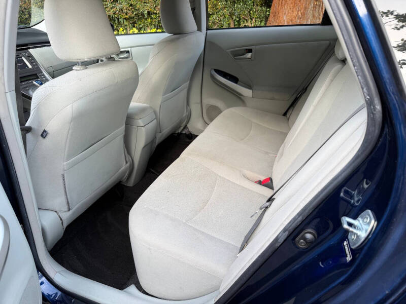 2012 Toyota Prius Two
