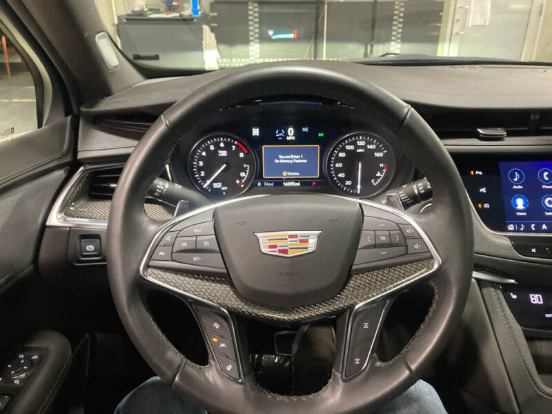 2023 Cadillac XT5 Sport