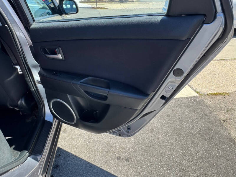 2005 Mazda MAZDA3 s