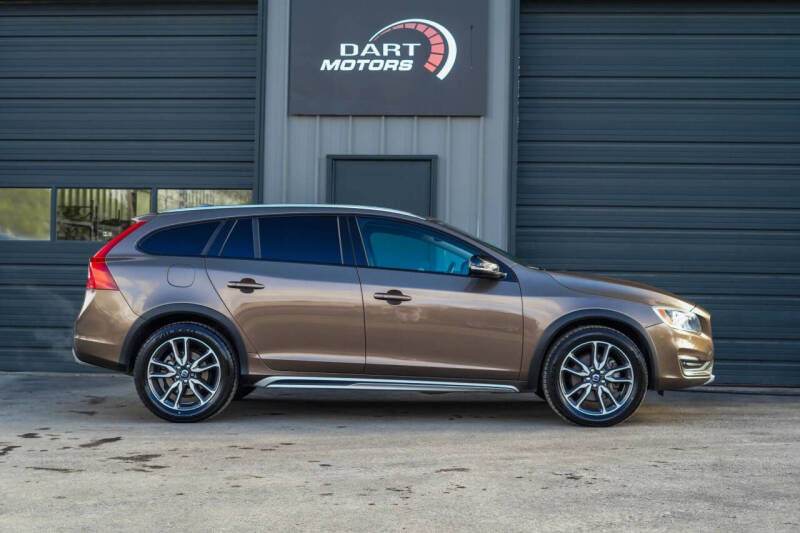 2016 Volvo V60 Cross Country T5