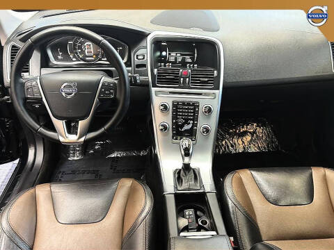 2017 Volvo XC60 T5 Dynamic