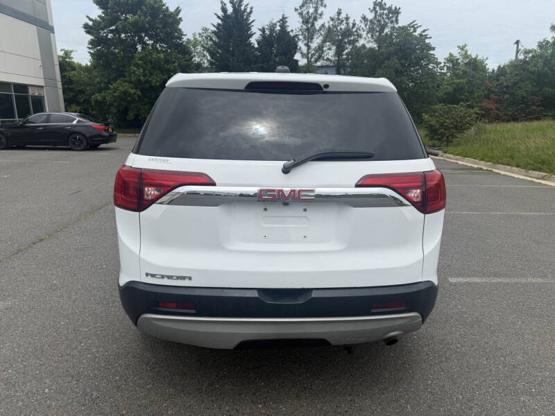 2017 GMC Acadia SLE-1