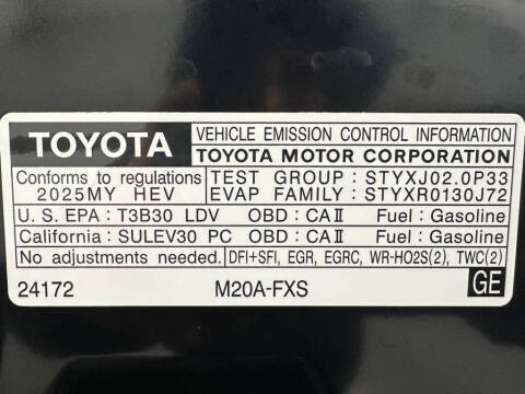 2025 Toyota Prius XLE