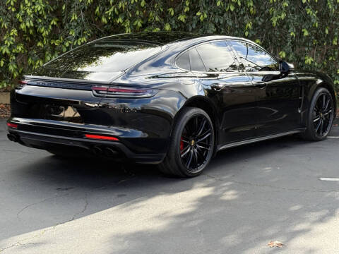 2017 Porsche Panamera 4S