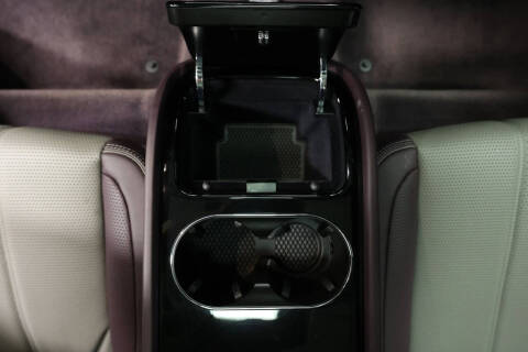 2023 Bentley Bentayga EWB