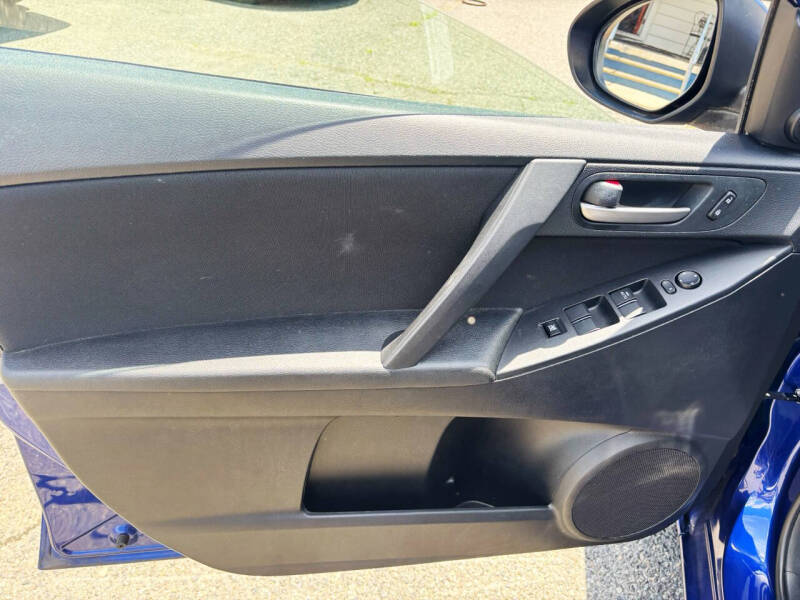 2013 Mazda MAZDA3 i Touring