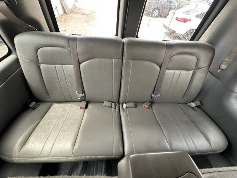 2017 Chevrolet Express LS 3500