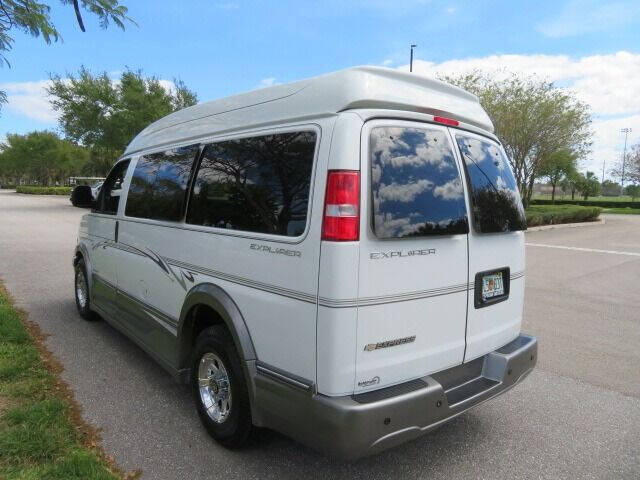 2017 Chevrolet Express 2500