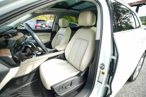 2019 Audi e-tron quattro Premium Plus