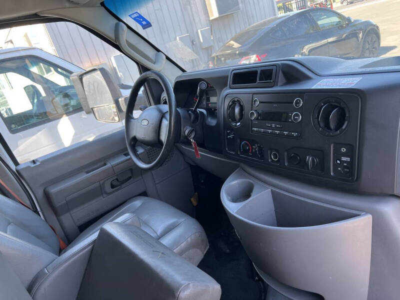 2019 Ford E-Series