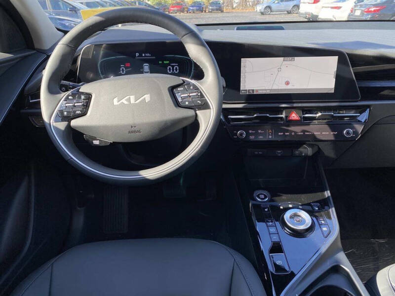 2025 Kia Niro Plug-In Hybrid EX