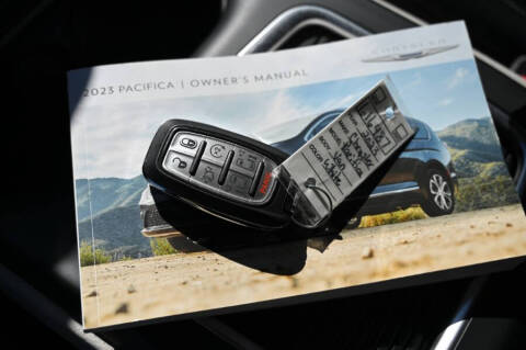 2023 Chrysler Pacifica Touring L