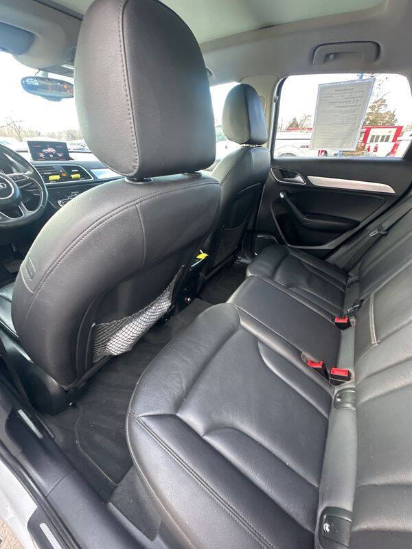 2015 Audi Q3 2.0T quattro Prestige