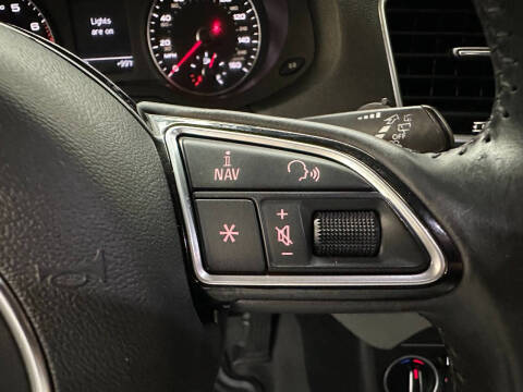 2016 Audi Q3 2.0T quattro Premium Plus