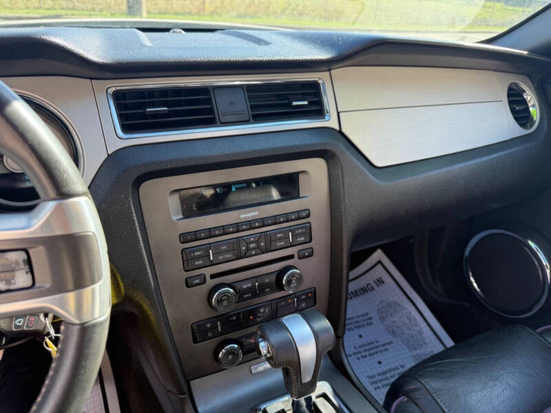 2010 Ford Mustang V6 Premium