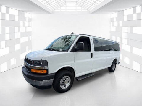 2025 Chevrolet Express LT 3500