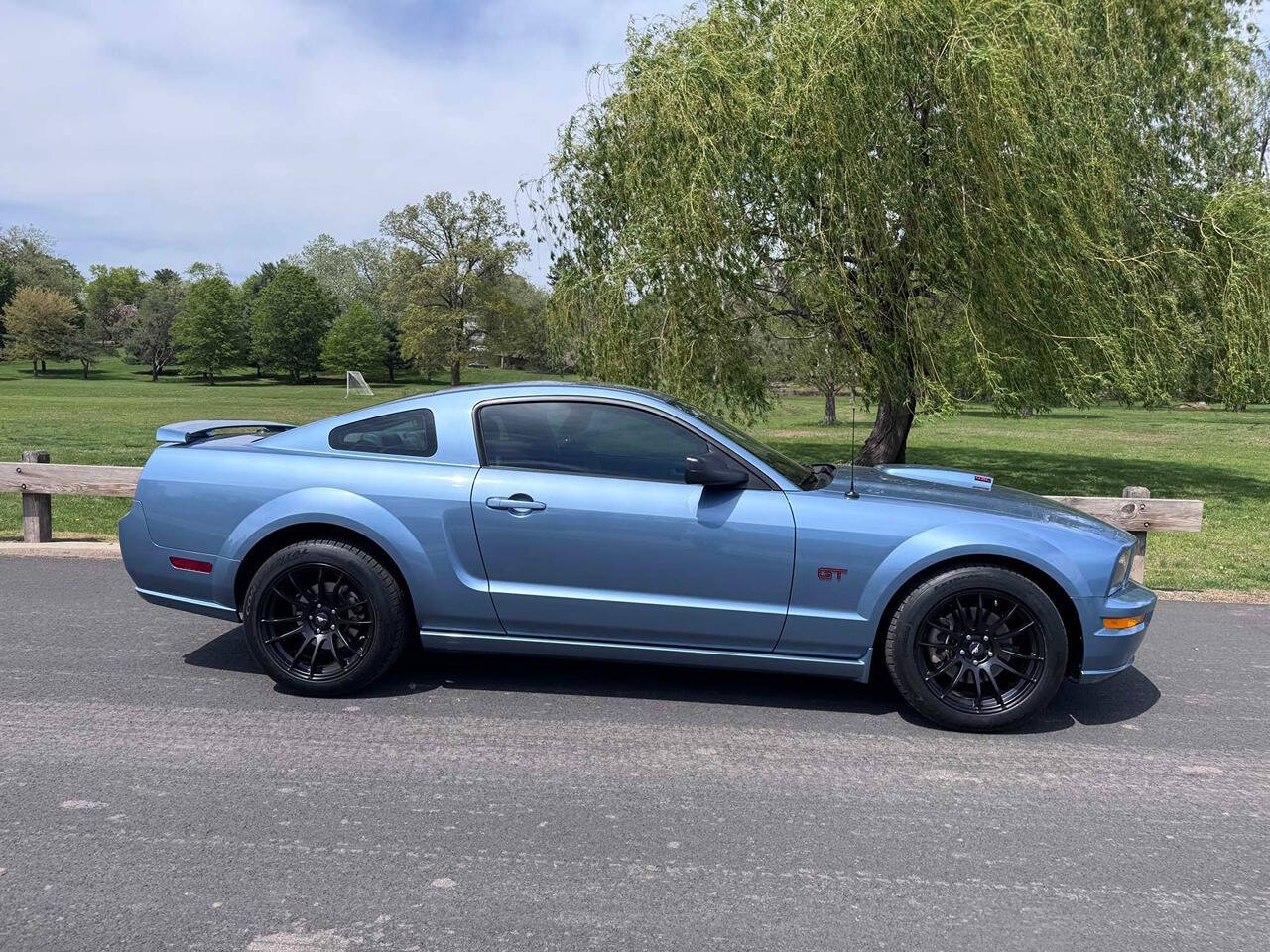 2007 Ford Mustang 31