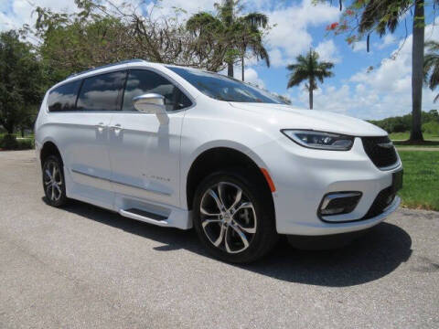 2022 Chrysler Pacifica Pinnacle