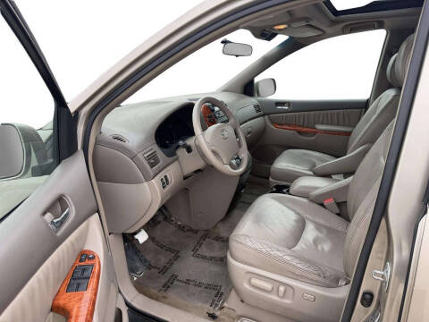2006 Toyota Sienna XLE 7 Passenger