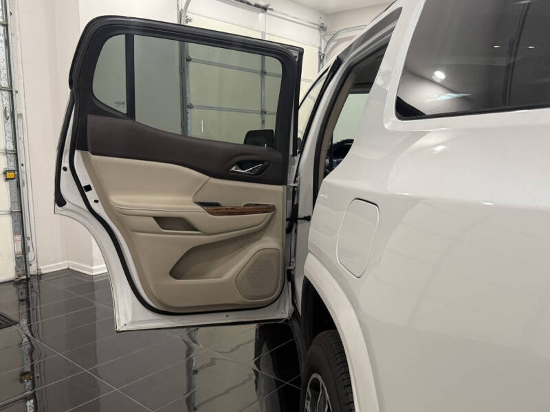 2019 GMC Acadia Denali