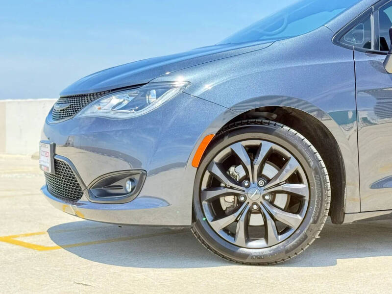 2019 Chrysler Pacifica Touring Plus