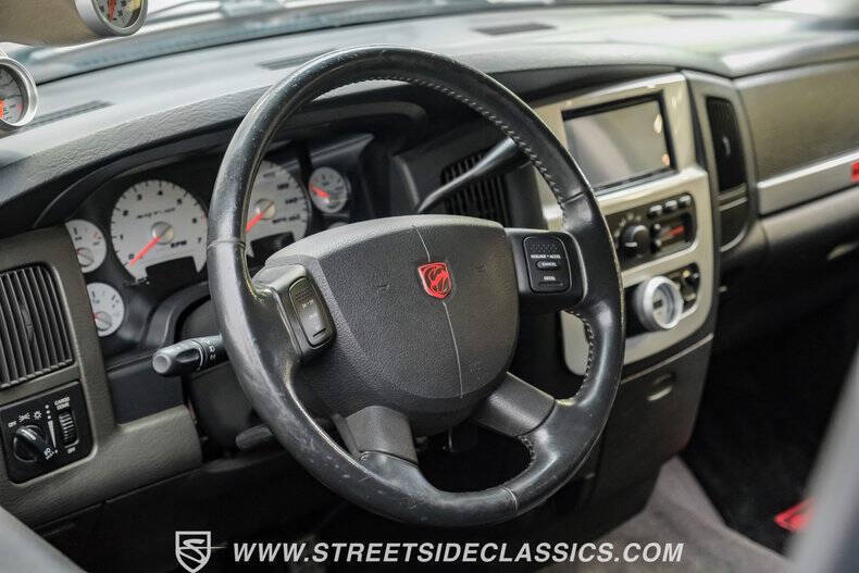 2005 Dodge Ram 1500 SRT-10