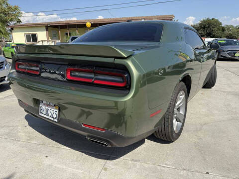 2019 Dodge Challenger SXT