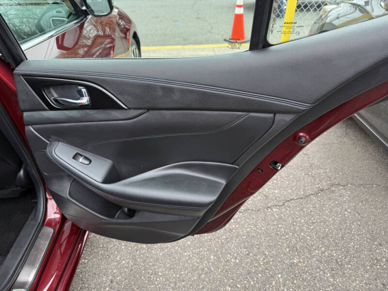2018 Nissan Maxima 3.5 SR