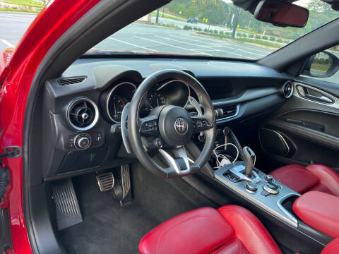 2022 Alfa Romeo Stelvio Veloce