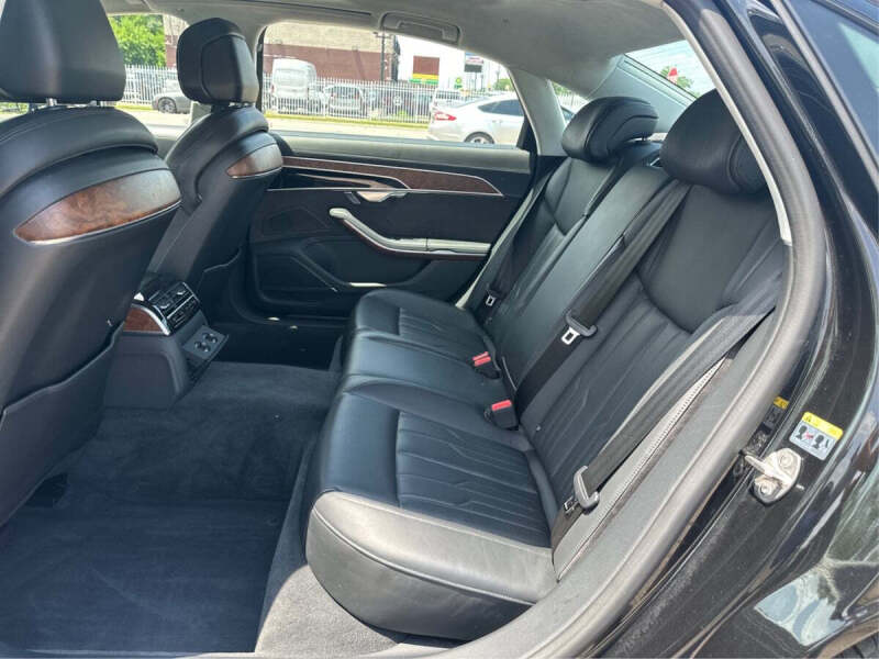 2020 Audi A8 L quattro 60 TFSI