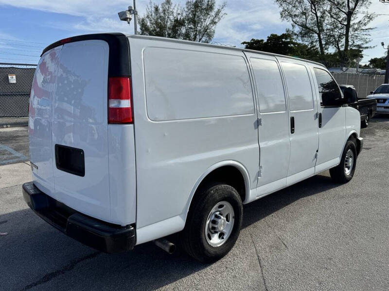 2021 Chevrolet Express 2500