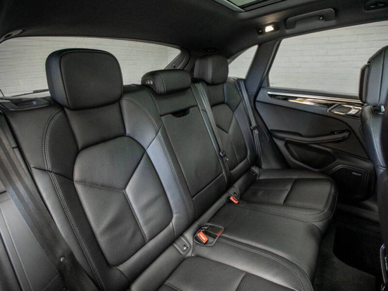 2024 Porsche Macan S