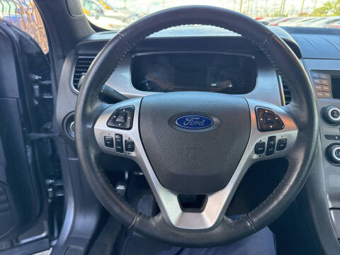2013 Ford Taurus SEL