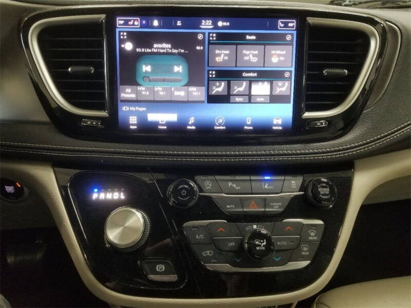 2021 Chrysler Pacifica Touring L